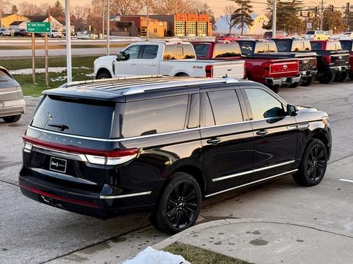 2022 Lincoln Navigator L Reserve