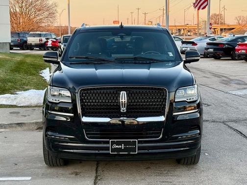 2022 Lincoln Navigator L Reserve