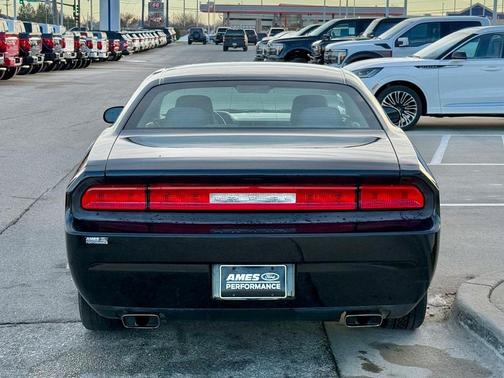 2014 Dodge Challenger SXT