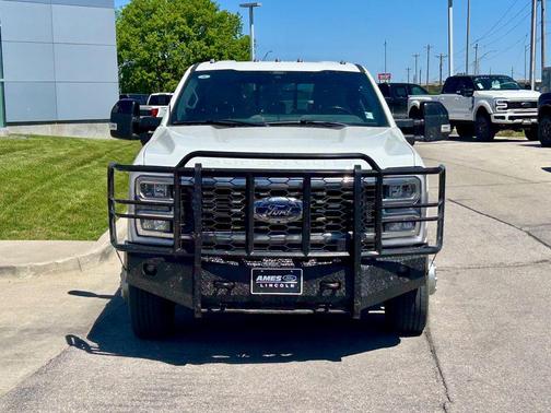 White Metallic 2024 Ford F-350 Lariat Super Duty