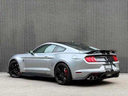 2021 Ford Shelby GT500 Base