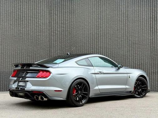 2021 Ford Shelby GT500 Base