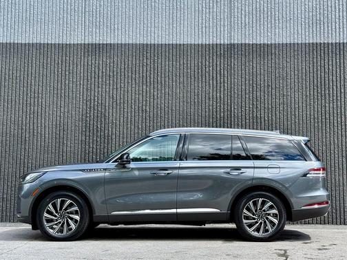 2025 Lincoln Aviator Premiere