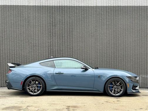 2024 Ford Mustang Dark Horse