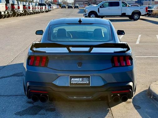 2024 Ford Mustang Dark Horse