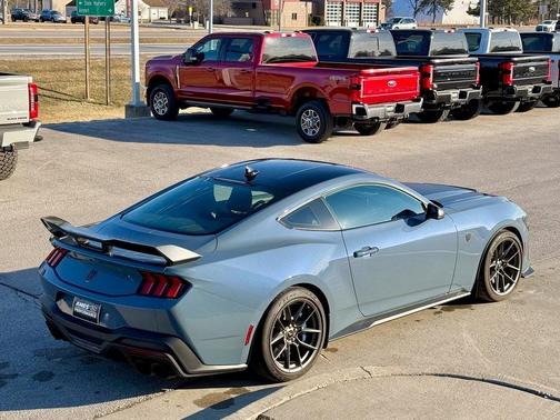 2024 Ford Mustang Dark Horse