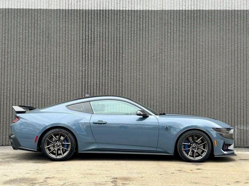 2024 Ford Mustang Dark Horse