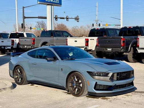 2024 Ford Mustang Dark Horse