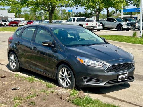 Magnetic 2017 Ford Focus SE