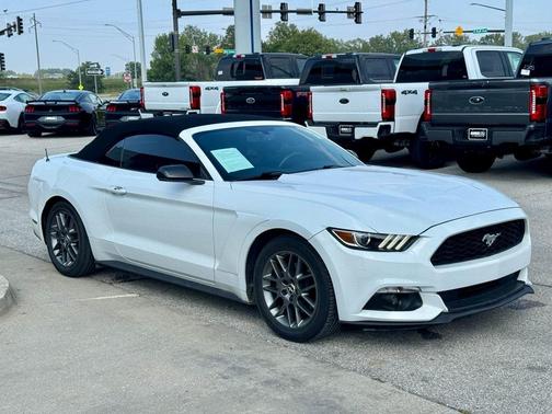 2015 Ford Mustang V6