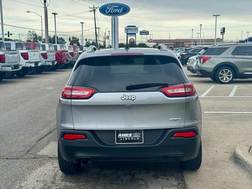 2018 Jeep Cherokee Latitude