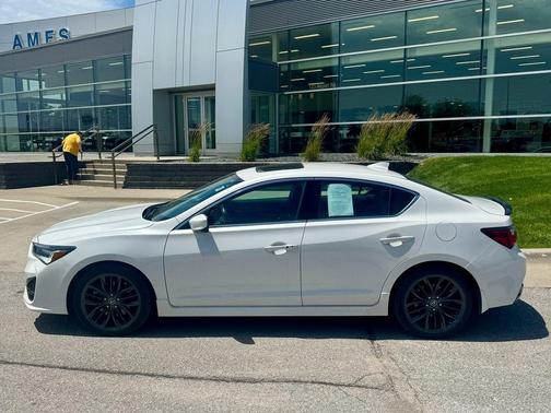 2019 Acura ILX Premium & A-SPEC Packages