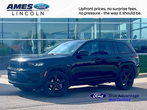 Diamond Black 2023 Jeep Grand Cherokee Altitude
