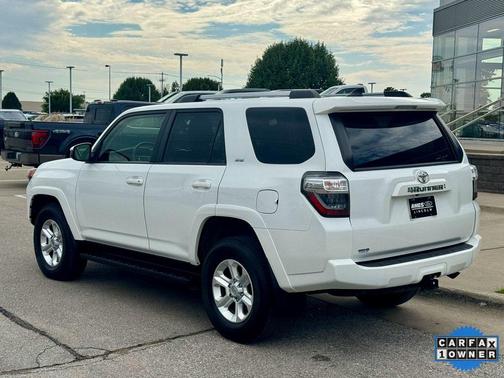 2024 Toyota 4Runner SR5