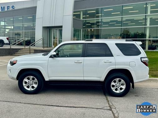 2024 Toyota 4Runner SR5