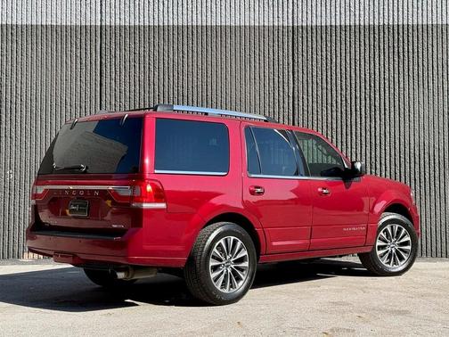 2016 Lincoln Navigator Select
