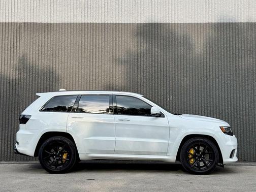 2021 Jeep Grand Cherokee Trackhawk