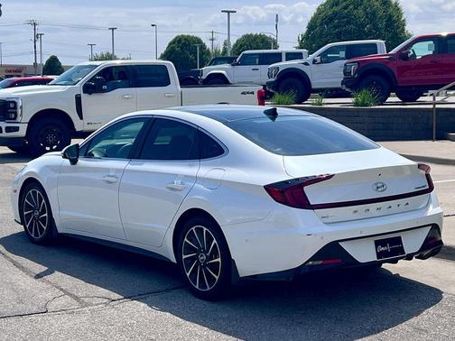 Quartz White 2022 Hyundai SONATA Limited