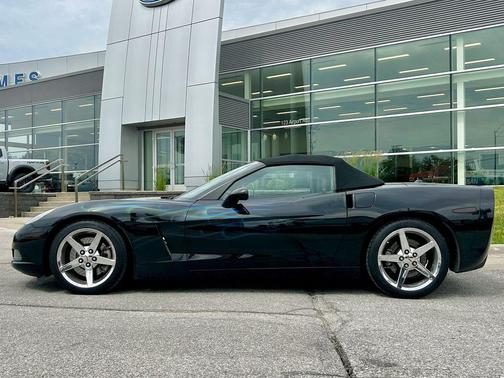 Smokin Asphalt 2005 Chevrolet Corvette