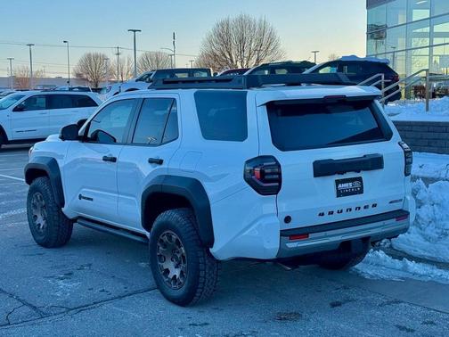 2025 Toyota 4Runner Hybrid TRAILHUNTER