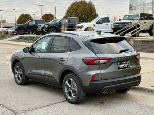 2026 Ford Escape ST-Line Select