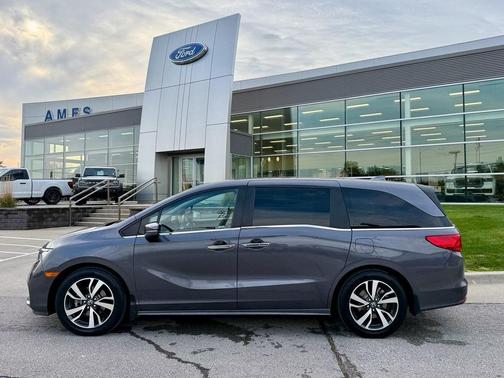 2022 Honda Odyssey Touring