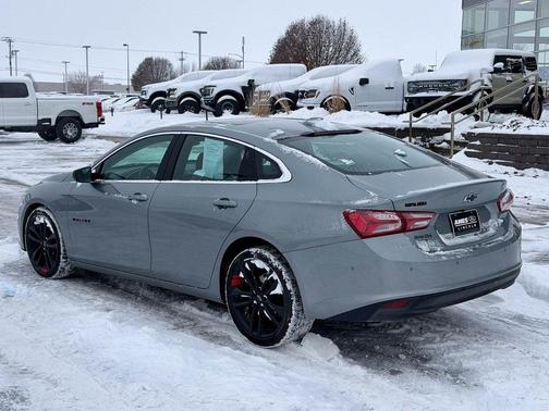 2024 Chevrolet Malibu 2LT