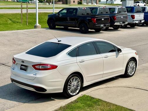 2015 Ford Fusion SE
