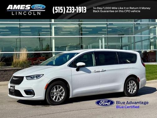 2023 Chrysler Pacifica Touring-L