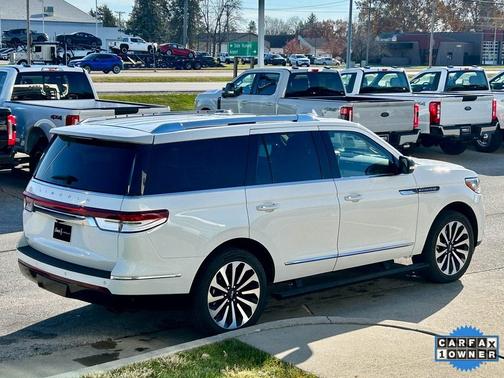 2023 Lincoln Navigator Reserve
