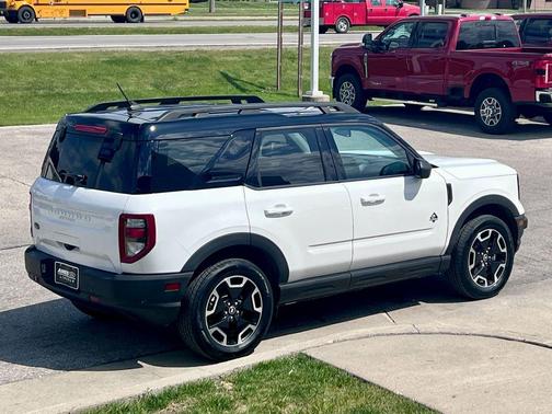 Oxford White 2024 Ford Bronco Sport Outer Banks
