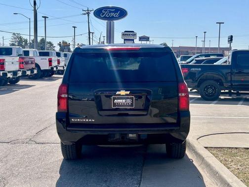 Black 2020 Chevrolet Suburban LT