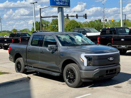2025 Ford F-150 Lightning XLT