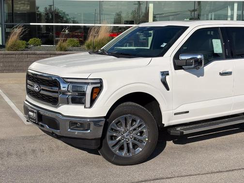 Star White 2026 Ford F-150 Lariat