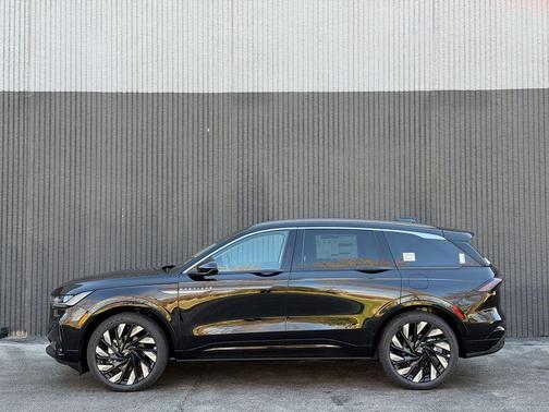 Black Metallic 2026 Lincoln Nautilus Black Label