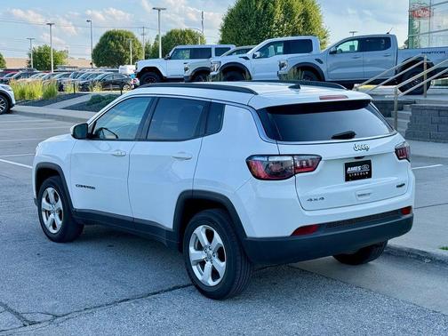 White Clearcoat 2021 Jeep Compass Latitude