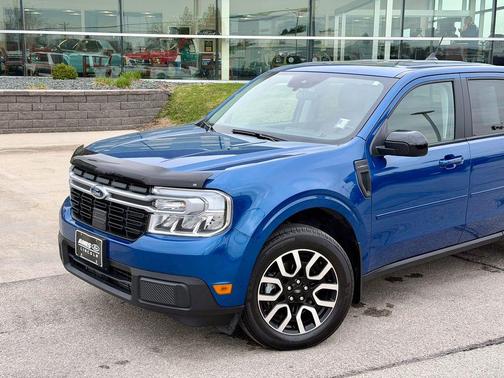 Atlas Blue Metallic 2024 Ford Maverick Lariat