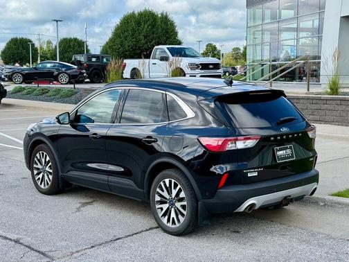 2020 Ford Escape Titanium