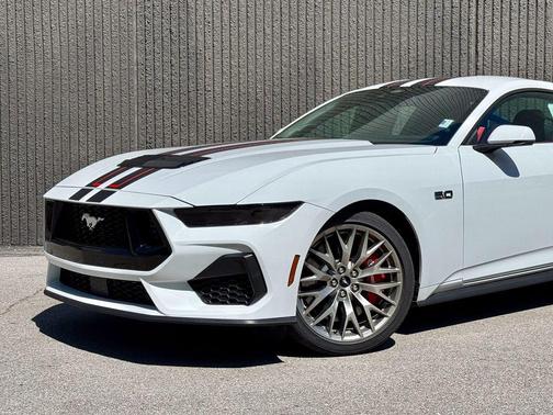 Oxford White 2026 Ford Mustang GT Premium