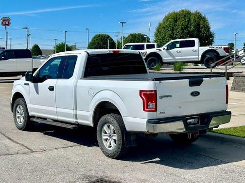 Oxford White 2017 Ford F-150 XLT