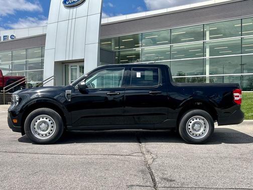 Shadow Black 2026 Ford Maverick XL