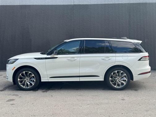 2025 Lincoln Aviator Premiere