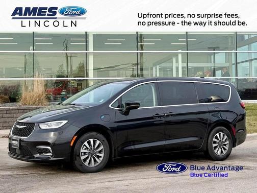 2024 Chrysler Pacifica Hybrid Select