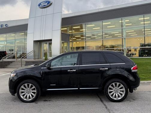 2013 Lincoln MKX Base