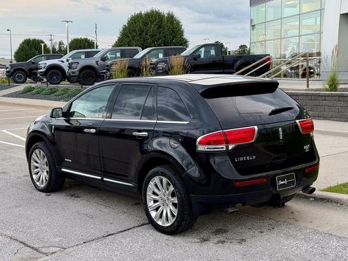 2013 Lincoln MKX Base
