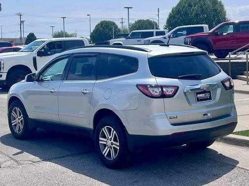 Silver Ice Metallic 2016 Chevrolet Traverse 1LT