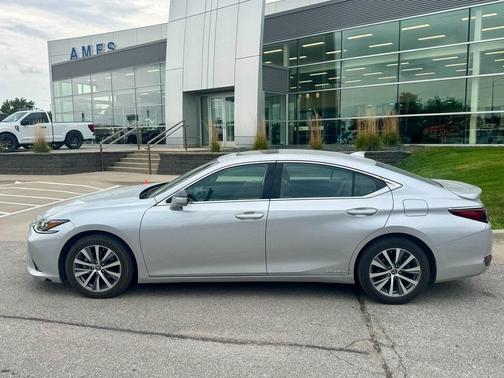 2021 Lexus ES 300h 300H