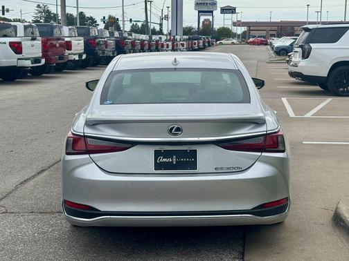 2021 Lexus ES 300h 300H