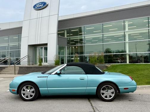 2002 Ford Thunderbird Premium