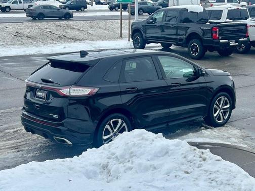 2017 Ford Edge Sport